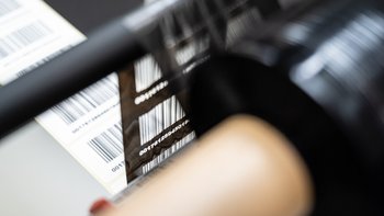 Produktion von Thermotransferfolien von Clever Systemtechnik